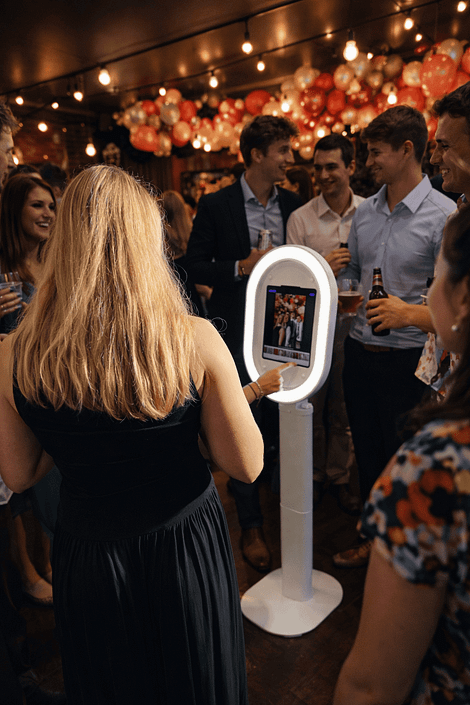 Salsa Style Selfie Pod